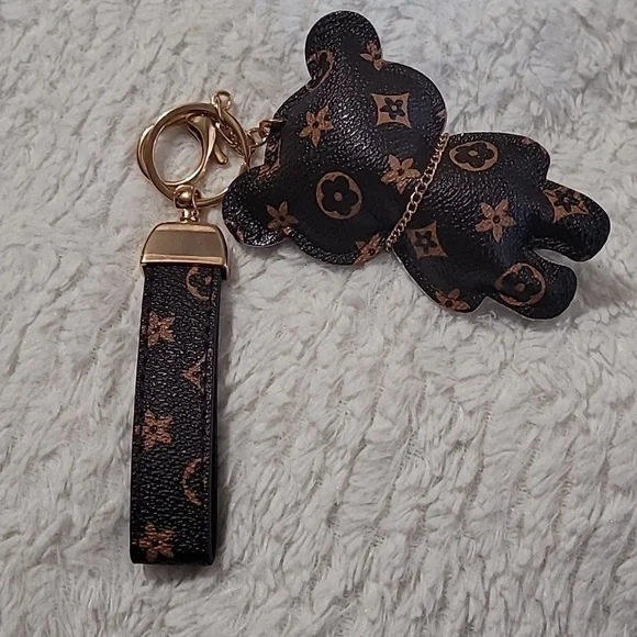 Luxury teddy bear 🧸 keychain bag charm - Picture 4 of 5